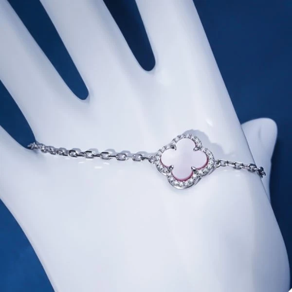925 Silver Elegant Natural White MOP Four Leaf Clover Sparkling Cubic Zirconia Frame Silver Paperclip Bracelet best
