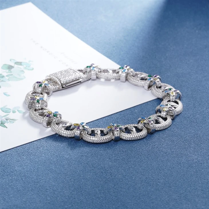 925 Silver Four Leaf Clover Oval Link Bracelet Moissanite Iced Out Jewelry suppliers