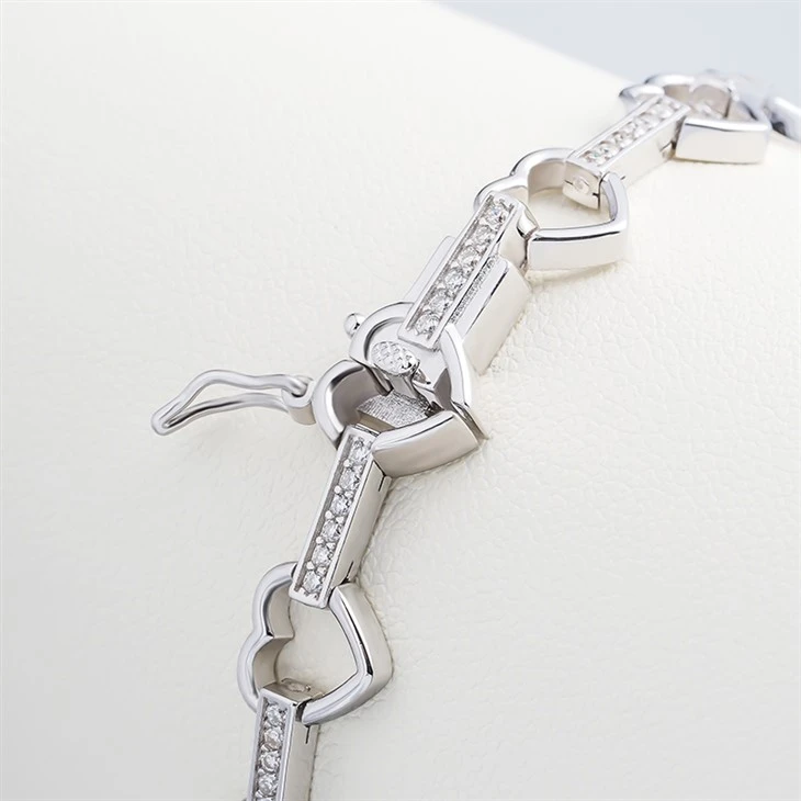 925 Silver Minimalist Intertwined Hollow HeartMicro Pave Cubic Zirconia Rectangle Links Bracelet factory