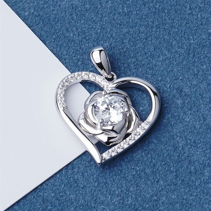 925 Silver Moissanite Heart-shaped Jewelry Pendant best