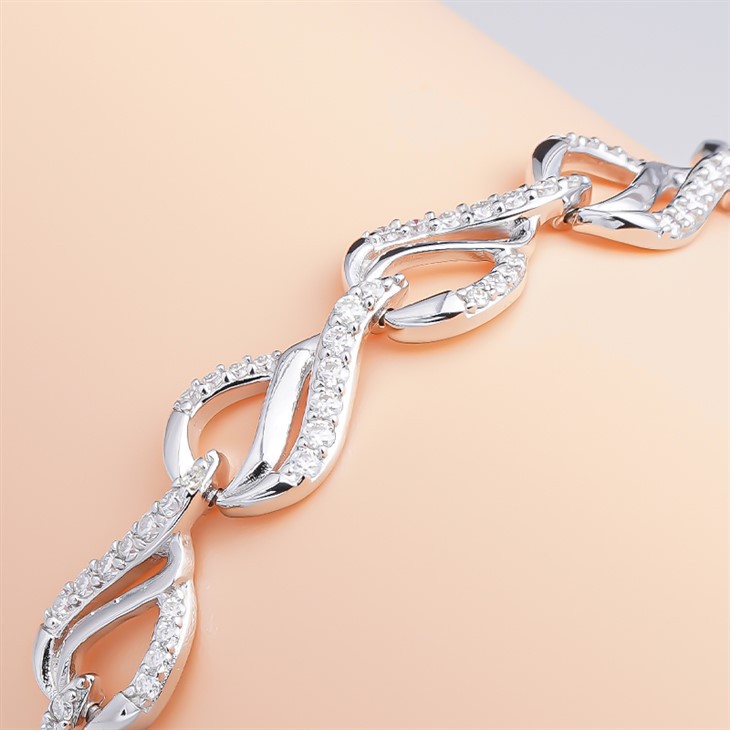 925 Silver Moissanite Infinity Heart Link Bracelet factory